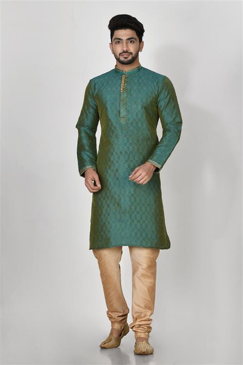 https://media.vinhemfashion.com/Images/RajsahiVol4AVLS184SEY1KW7I3C/image/designer